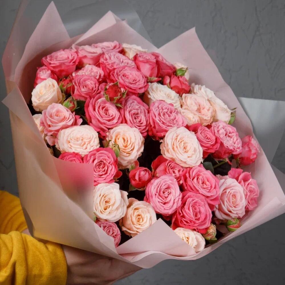 31 пионовидных кустовых роз